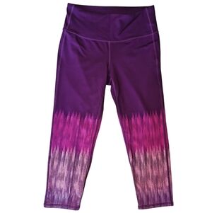 Athleta Chaturanga Cropped Leggings In Fuchsia/Pink - Sz S